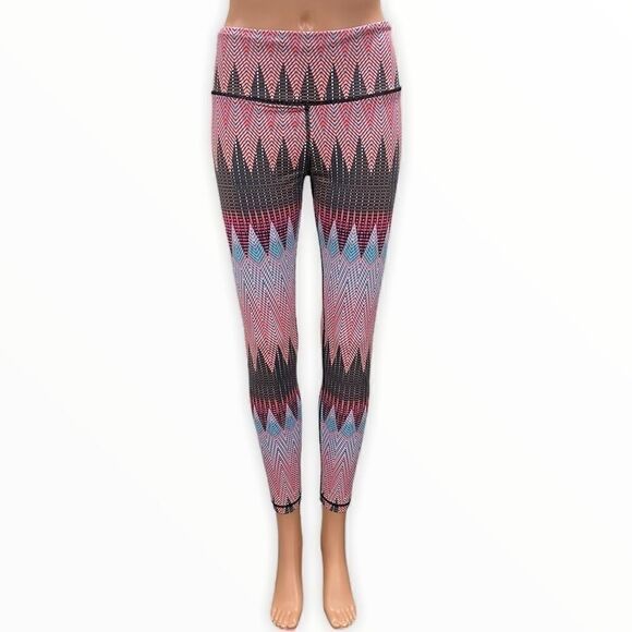 Victoria’s Secret Women’s Knockout Leggings in the Size Medium/Short (7/8) - Picture 1 of 3